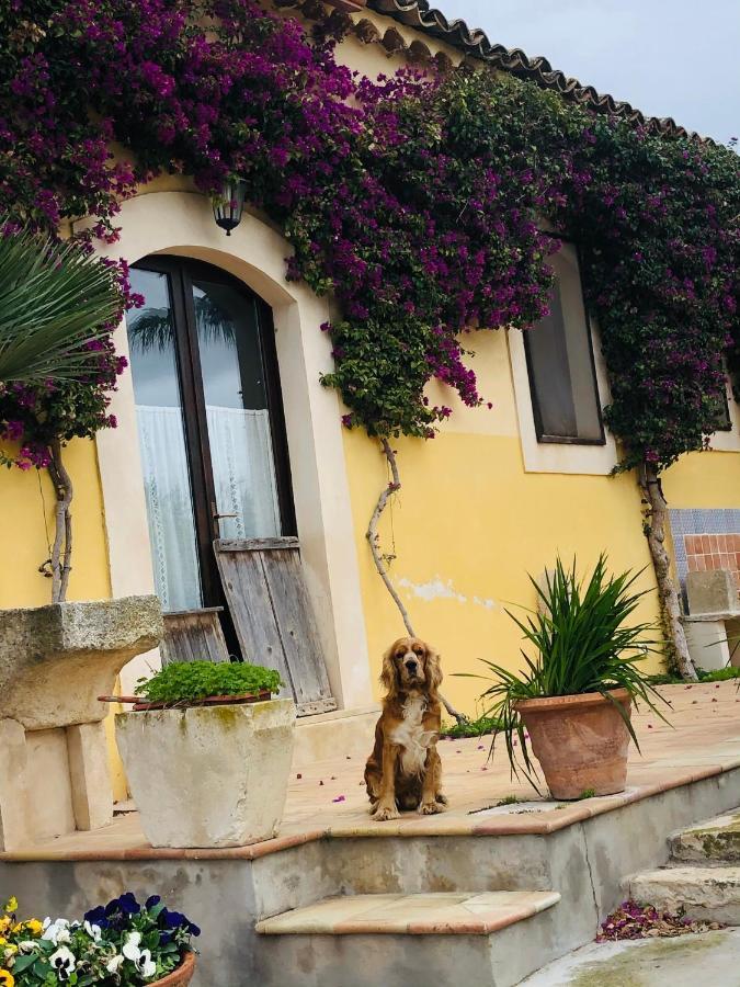 Casale Rocca Fiorita Bed & Breakfast Acate Exterior foto